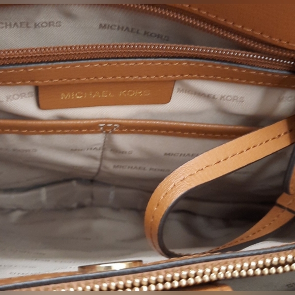 Brown Michael Kors bag - Picture 11 of 14